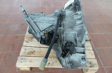 Schaltgetriebe Getriebe 5 Gang JH3128 1.2 55kw Renault Clio III 3 BJ06